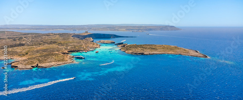 Fototapeta Naklejka Na Ścianę i Meble -  View of Blue Lagoon Malta, Europe. Azure beautiful sea, Comino island