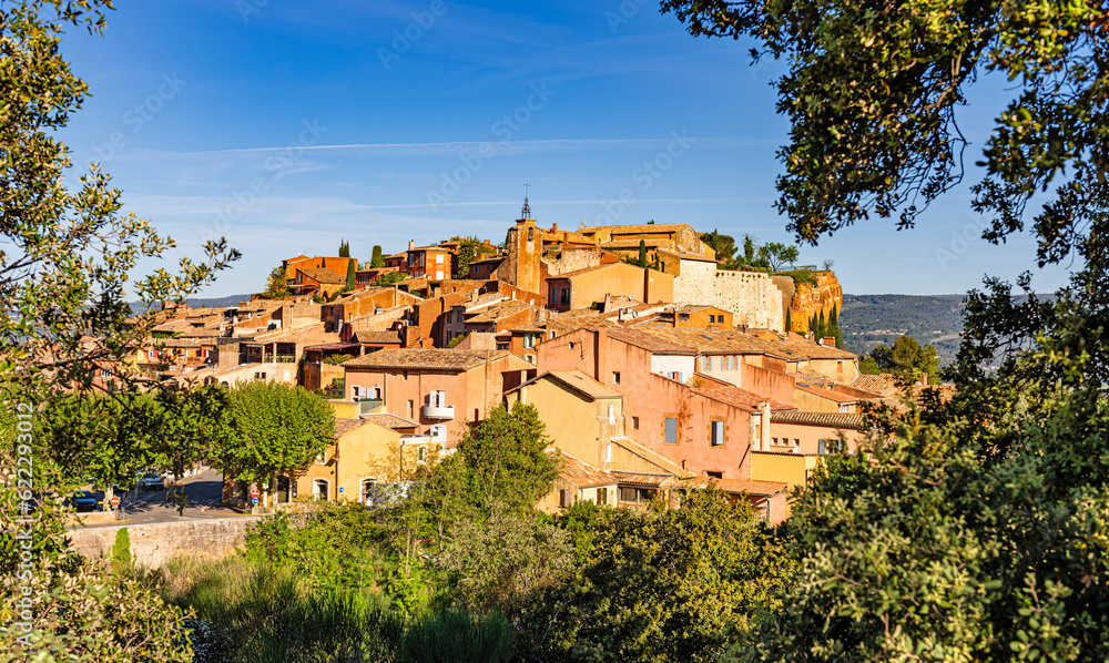 The ochre-red village Roussillon, Provence, Luberon, Vaucluse, France