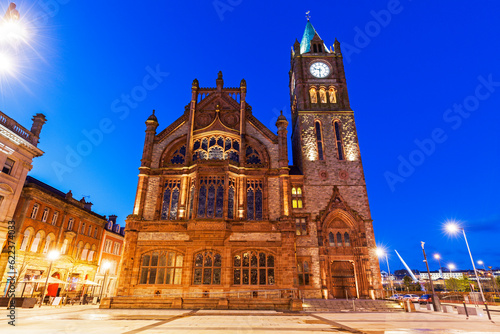 Tableau sur toile Guildhall in Derry. Derry, Northern Ireland, United Kingdom.