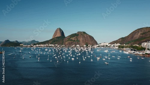 Praia de Botafogo, Pão de Açúcar, Urca, Rio de Janeiro, barcos à vela, ultra hd drone shot photo
