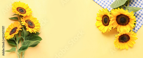 Beautiful sunflowers on bei...