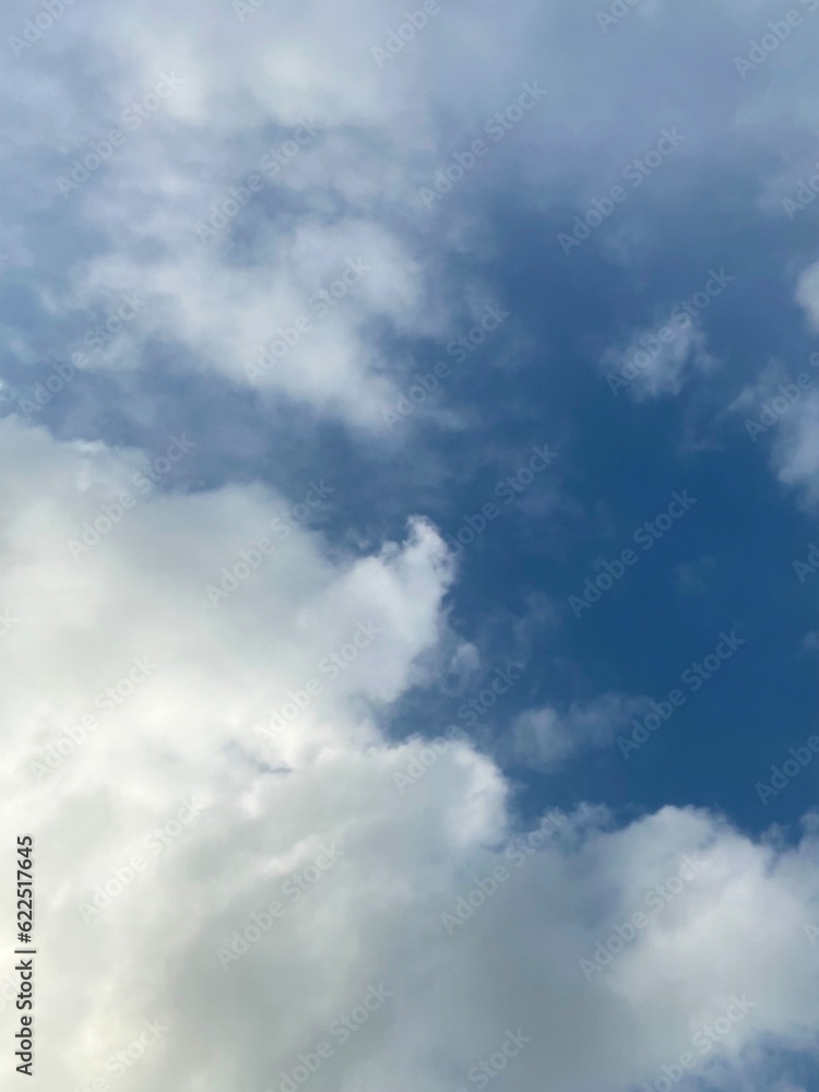 Obraz premium Every day's sky is uncertain.