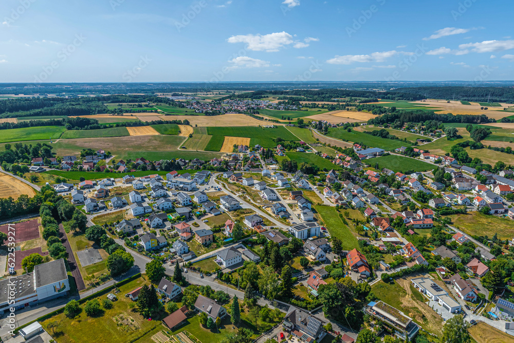 Die Gemeinde Aindling im Luftbild, Blick nach Westen zum Lechtal 