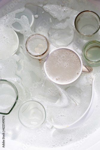 Washing used drinking glasses and cups