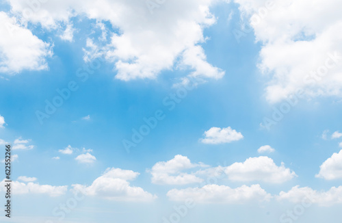 Fototapeta Naklejka Na Ścianę i Meble -  Blue sky with cloud background