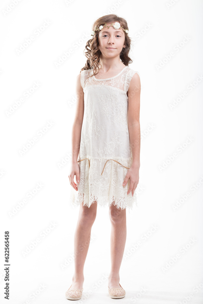 Girl in white celebrates Roaring Twenties fashion