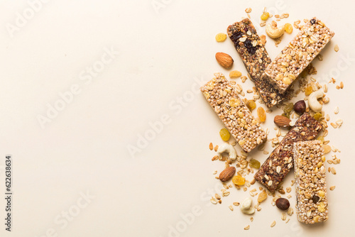 Foto Various granola bars on table background