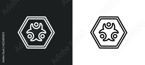 Tableau sur toile toxic material outline icon in white and black colors