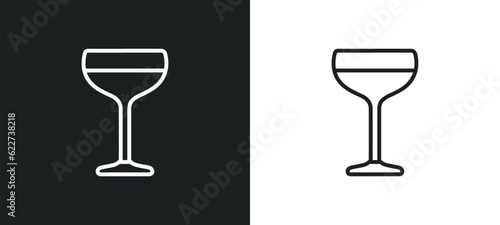 martinez outline icon in white and black colors. martinez flat vector icon from drinks collection for web, mobile apps and ui.