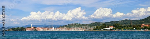 Vista panorámica de Izola, Eslovenia photo