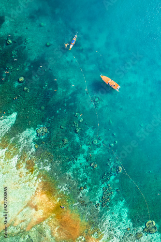 Plages paradisiaque et cote marine de thailande avec des fonds marin incoryable et eau turquoise, Koh Tao, Thailande