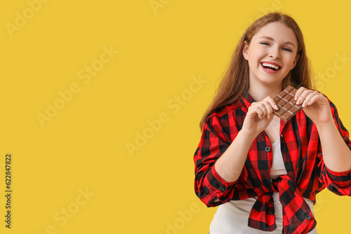Young woman with tasty choc...