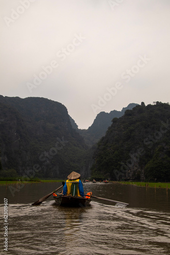 Kayaking on the Tam Coc river