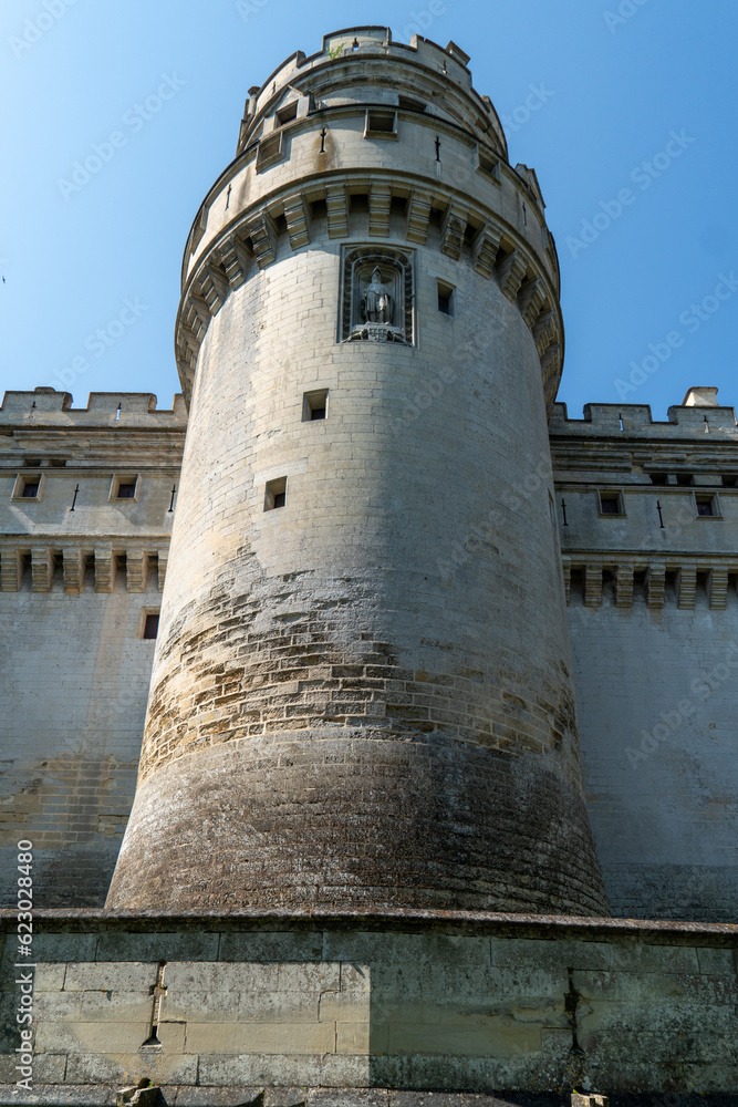 Das Schloss Pierrefonds bei Compiegne