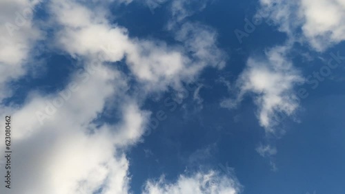 Wallpaper Mural Clouds move very fast across the sky Torontodigital.ca