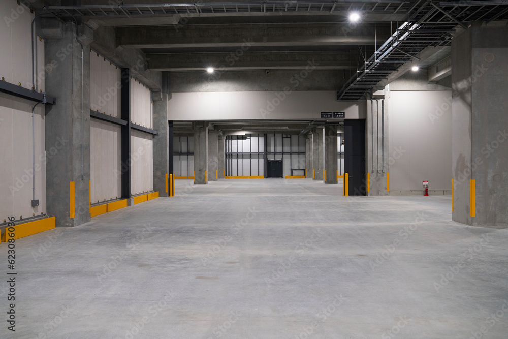 Obraz premium 業務用の物流倉庫、新設された物流センター