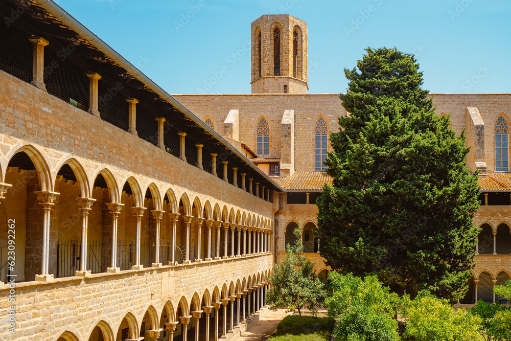 Fototapeta premium detail of the Monastery of Pedralbes, in Barcelona