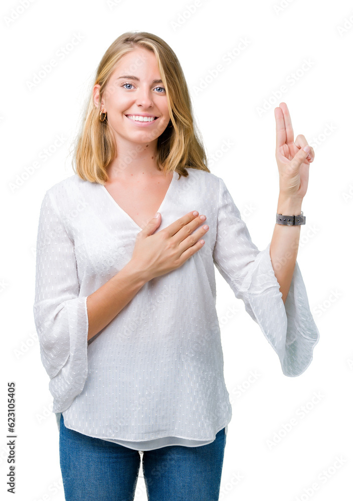 Obraz premium Beautiful young elegant woman over isolated background Swearing with hand on chest and fingers, making a loyalty promise oath