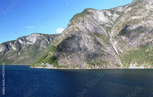 Gudvangen Fjord (Norvège juillet 2022) paysages sublimes de Norvège.  photo