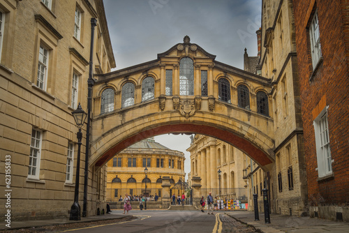 Hertford Bridge known as the Bridge of Sighs, is a skyway joining two parts of Hertford College, Oxford, UK © JTP Photography