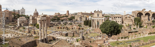 Принти на полотні Foro Romano is the ruins of many important ancient buildings at the center of Rome