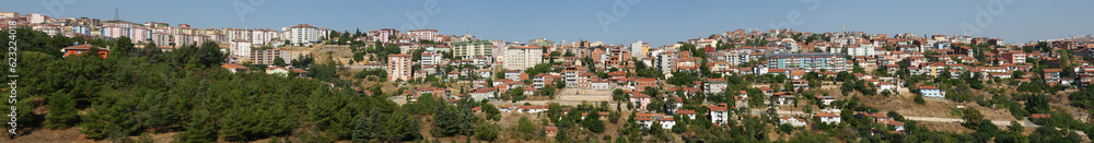 Bilecik is an old Ottoman city. It has historical mosques, houses and tombs.