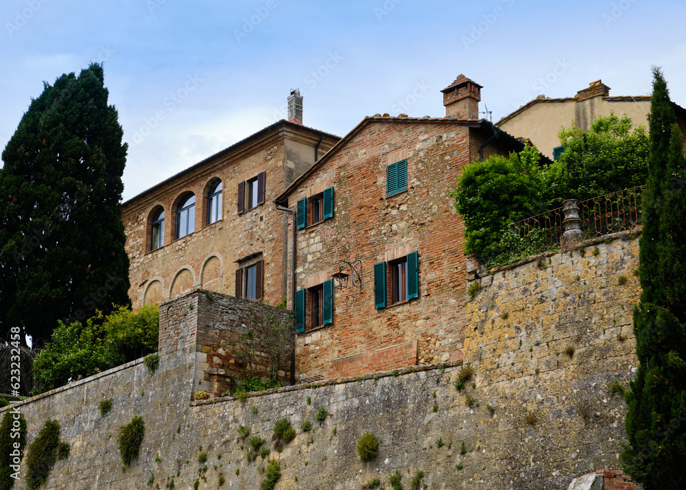 Foto scattata nel centro storico di Montepulciano. Foto scattata nel centro storico di Montepulciano.