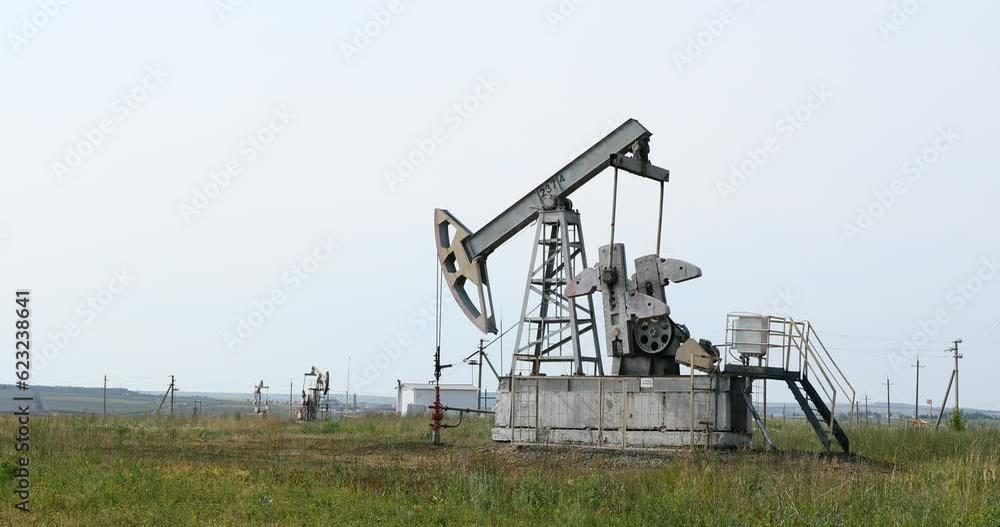 Gas drilling rig on the ground Gas drilling rig on the ground