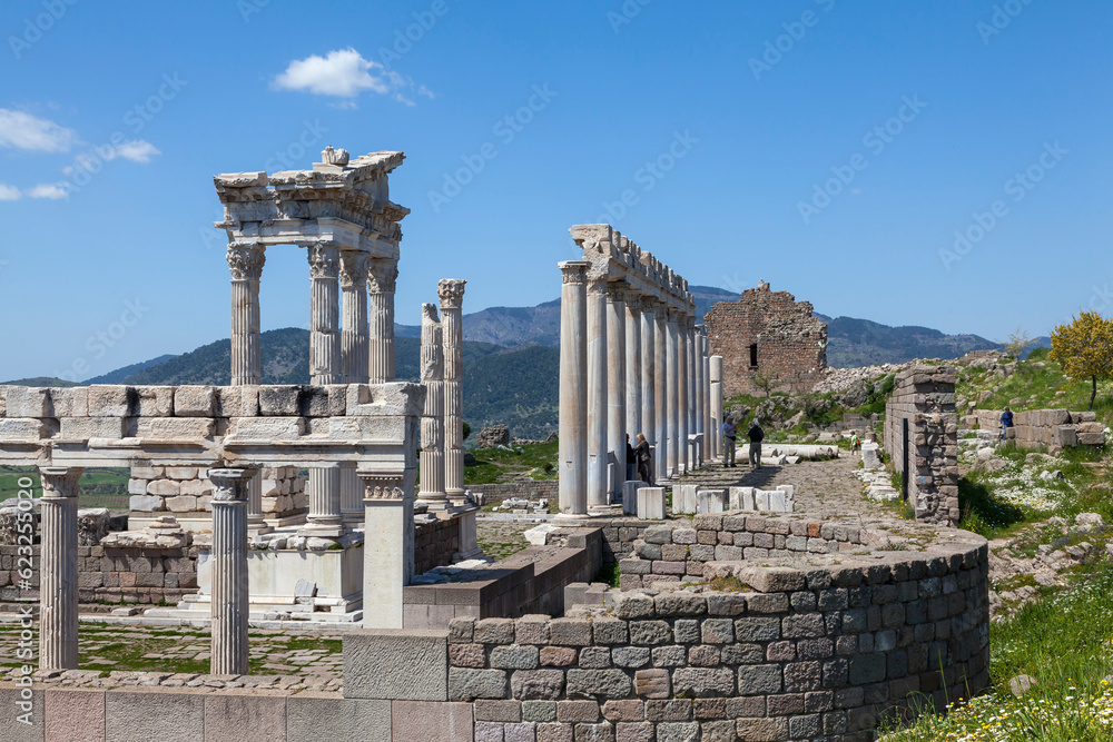 Trajaneum, Pergamon, Bergama