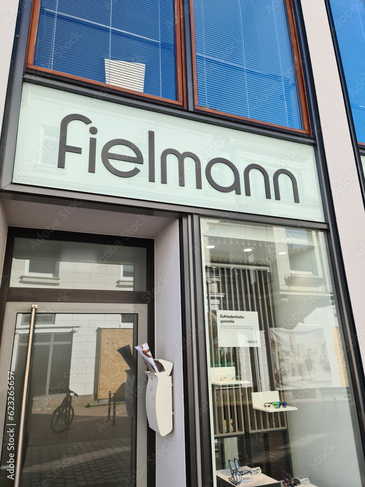 FIELMANN IN ELMSHORN 25335 visual data 7