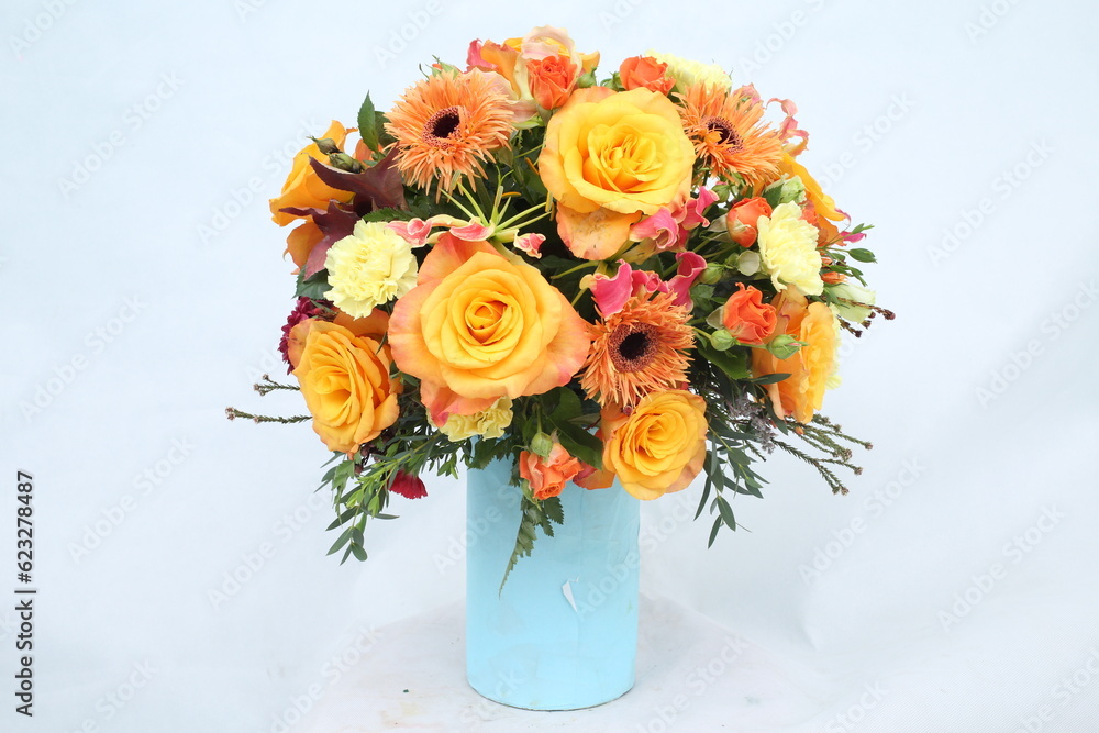 Bouquets are arranged in baskets. and beautiful pots as a gift