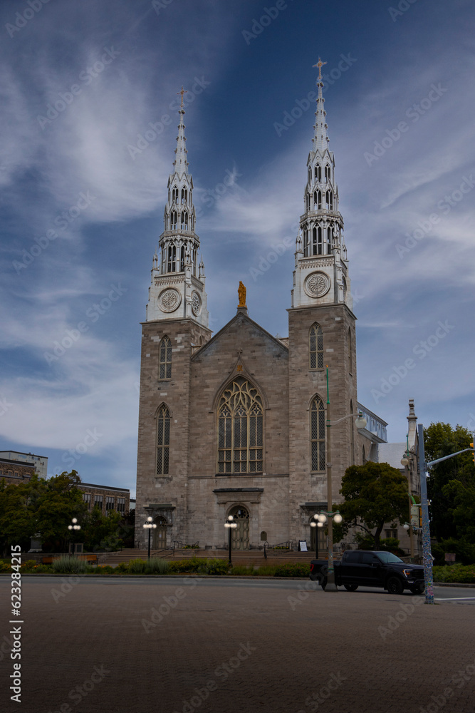 Fototapeta premium Notre Dame Cathedral in Ottawa Ontario