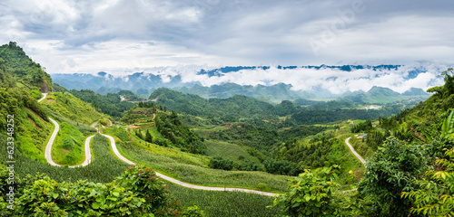 Obraz na płótnie panoramic view of ha giang loop, vietnam w salonie
