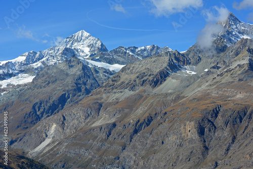 Fototapeta Naklejka Na Ścianę i Meble -  The Dent Blanche and the Obergabelhorn