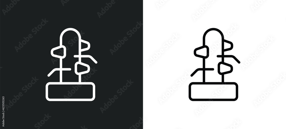 wing chun icon isolated in white and black colors. wing chun outline vector icon from sports collection for web, mobile apps and ui. wing chun icon isolated in white and black colors. wing chun outline vector icon from sports collection for web, mobile apps and ui.