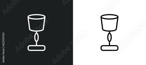 lamps icon isolated in white and black colors. lamps outline vector icon from furniture & household collection for web, mobile apps and ui.