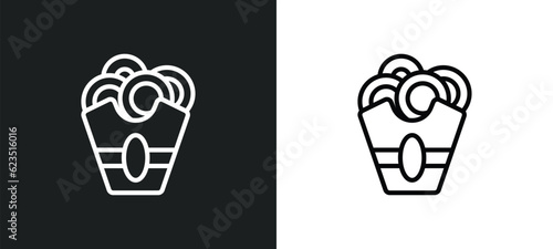 onion rings icon isolated in white and black colors. onion rings outline vector icon from food collection for web, mobile apps and ui.