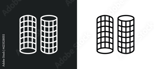 curler icon isolated in white and black colors. curler outline vector icon from beauty collection for web, mobile apps and ui.