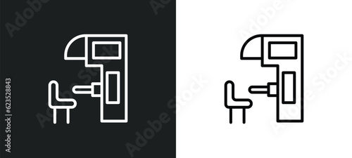 sensorama icon isolated in white and black colors. sensorama outline vector icon from artificial intellegence collection for web, mobile apps and ui.
