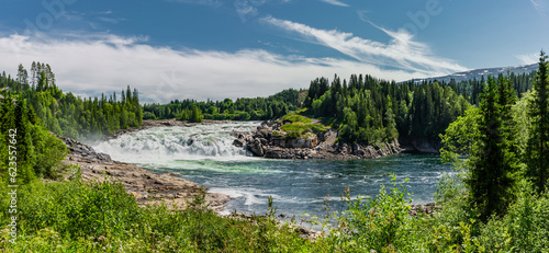 Laksforsen am Fluss Vefsna in Norwegen