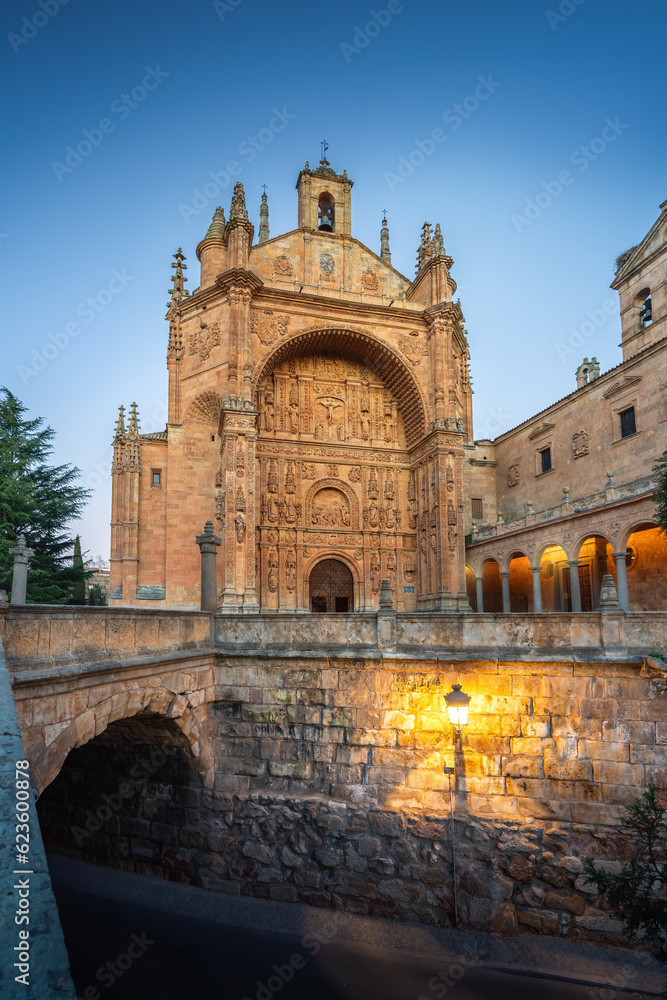 Illuminated San Esteban Convent at sunset - Salamanca, Spain