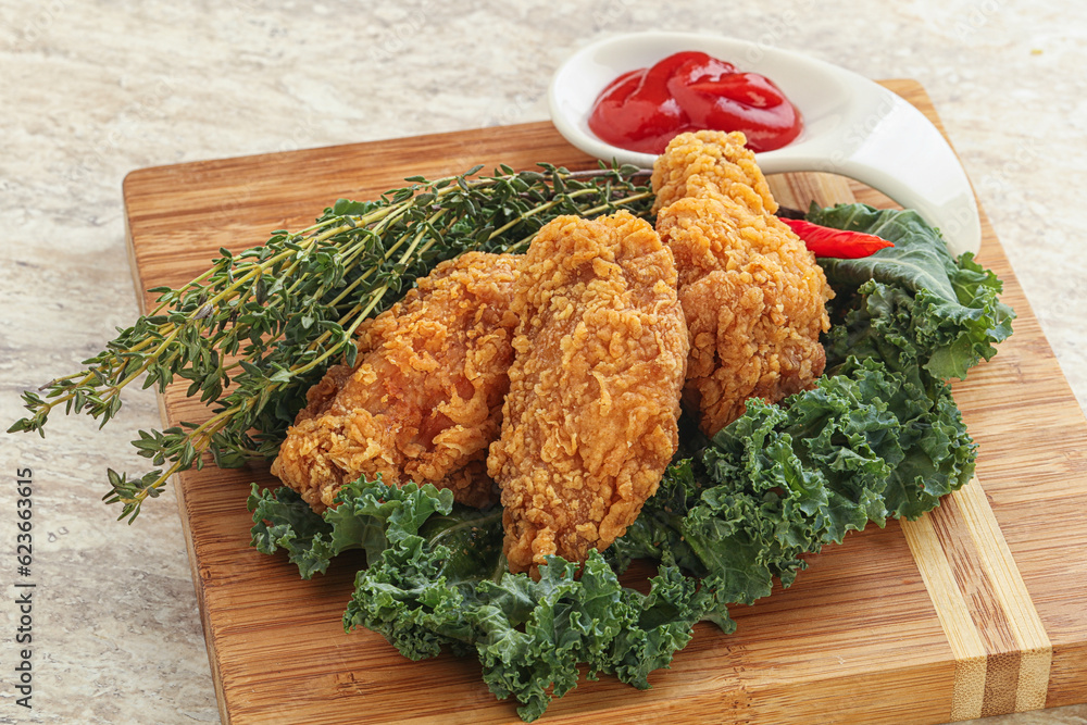 Crispy chicken wings with tomato ketchup Crispy chicken wings with tomato ketchup