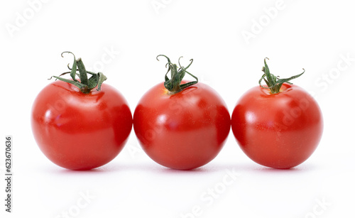 Rote Tomaten in Reihe