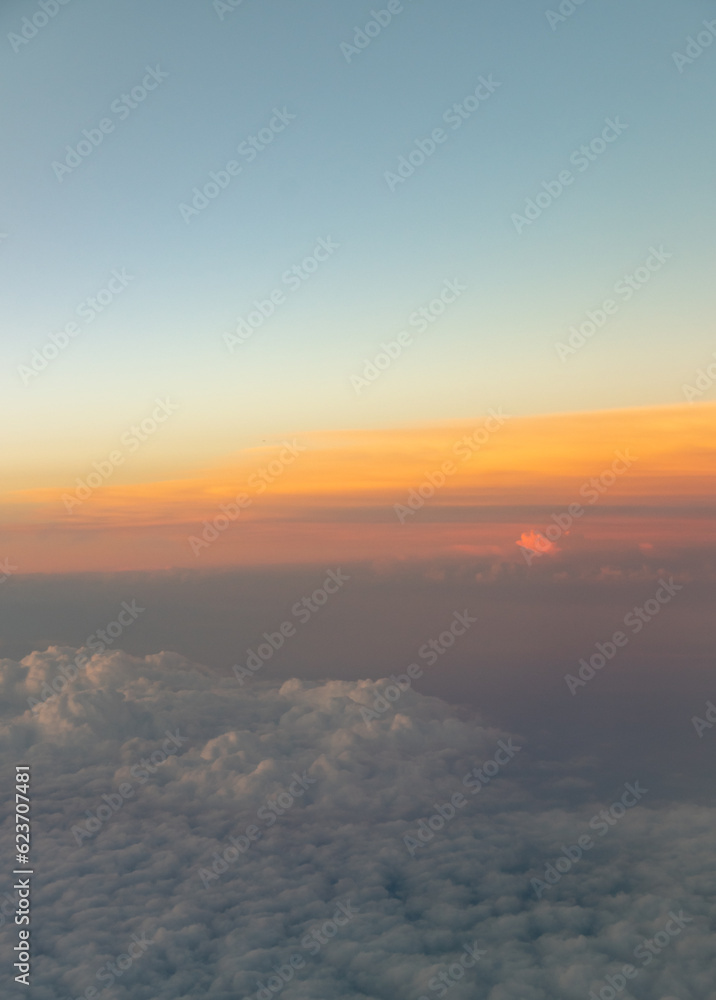 Sonnenuntergang aus dem Flugzeug 