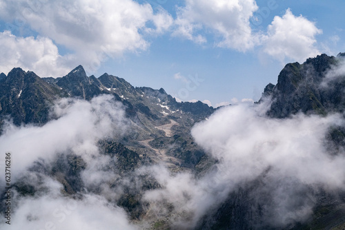 Paysages de montagnes pyrénéennes © jjfoto