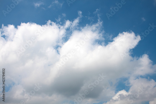photo of carah sky with clouds