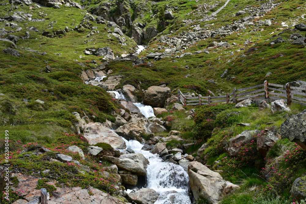 Ein Bach im Schnalstal in Südtirol Ein Bach im Schnalstal in Südtirol