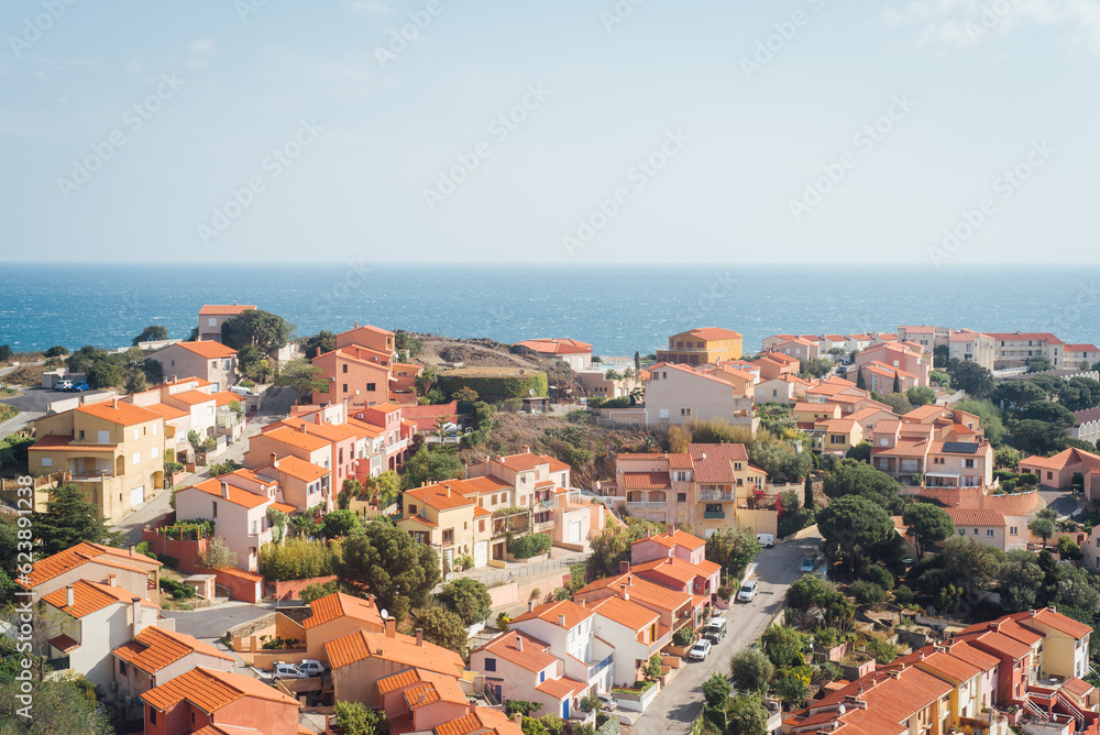 Paysage de la ville de Port-Vendres. Ville de la méditerranée. Ville méditerranéenne. Ville des Pyrénées Orientales. Ville en bord de mer.