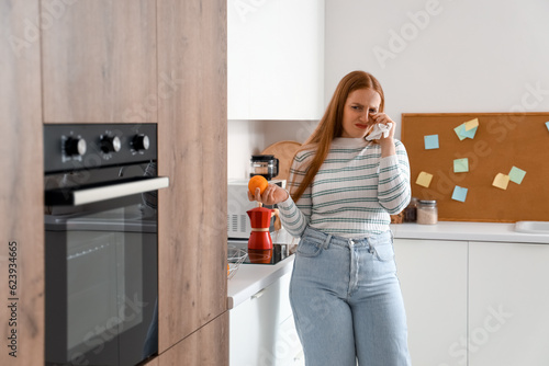 Allergic young woman with t...
