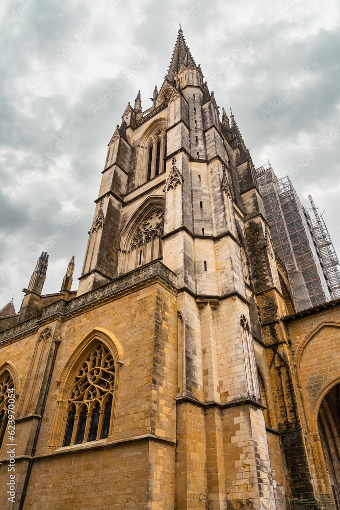 Huge tower of the Gothic and medieval cathedral of Bayonne in France. Huge tower of the Gothic and medieval cathedral of Bayonne in France.